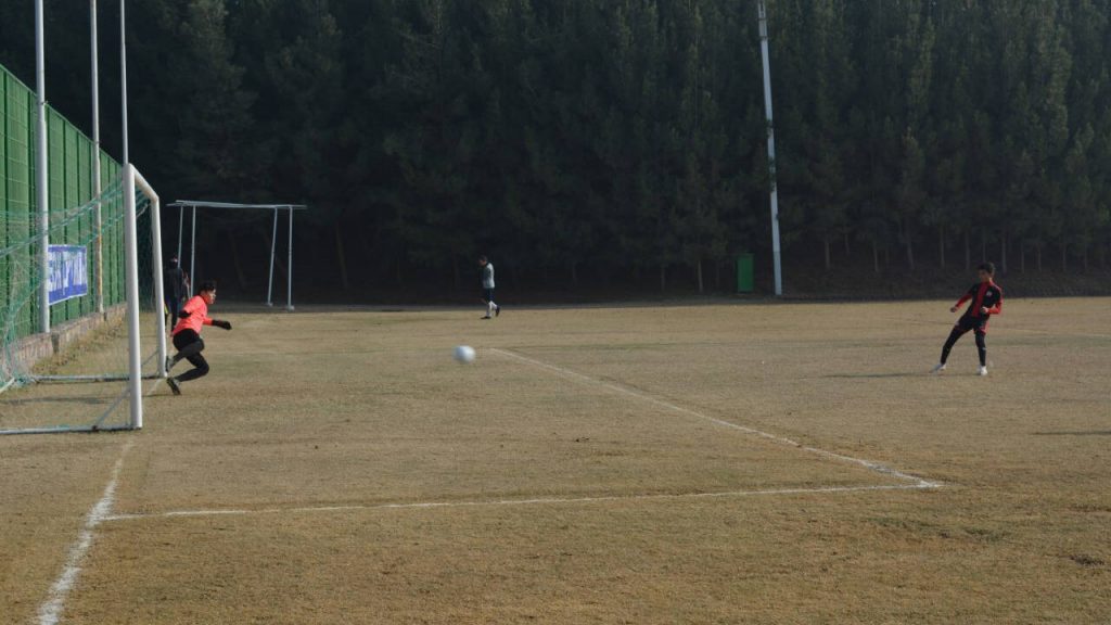 В Таджикистане, в городе Худжанд проходит детский международный турнир «Кубок Дружбы».  Фото полуфинального дня